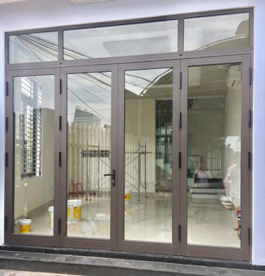 cửa nhôm kính cường lực