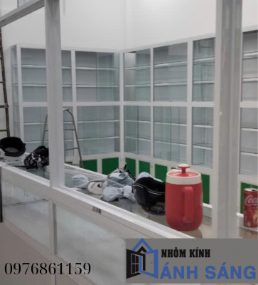 Thợ làm tủ quầy thuốc tây tại TP. HCM