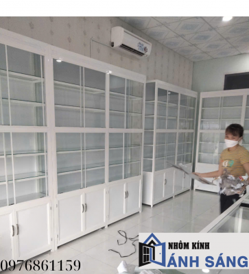 Thợ làm tủ quầy thuốc tây tại TP. HCM