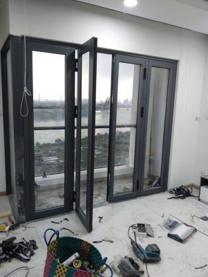 Lắp đặt cửa nhôm kính