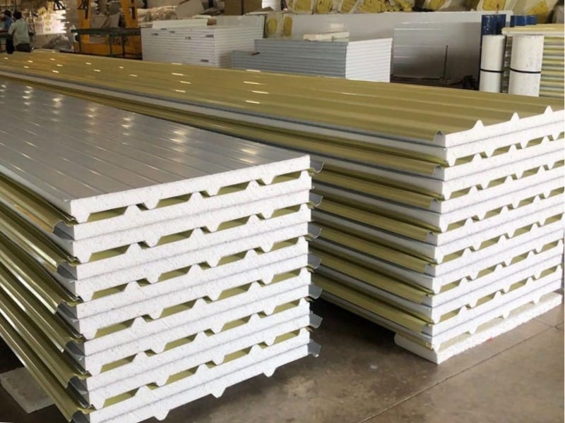 Tấm panel eps làm mái tôn