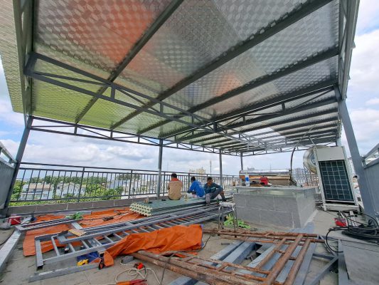 Thợ Làm Mái Tôn Sân Thượng